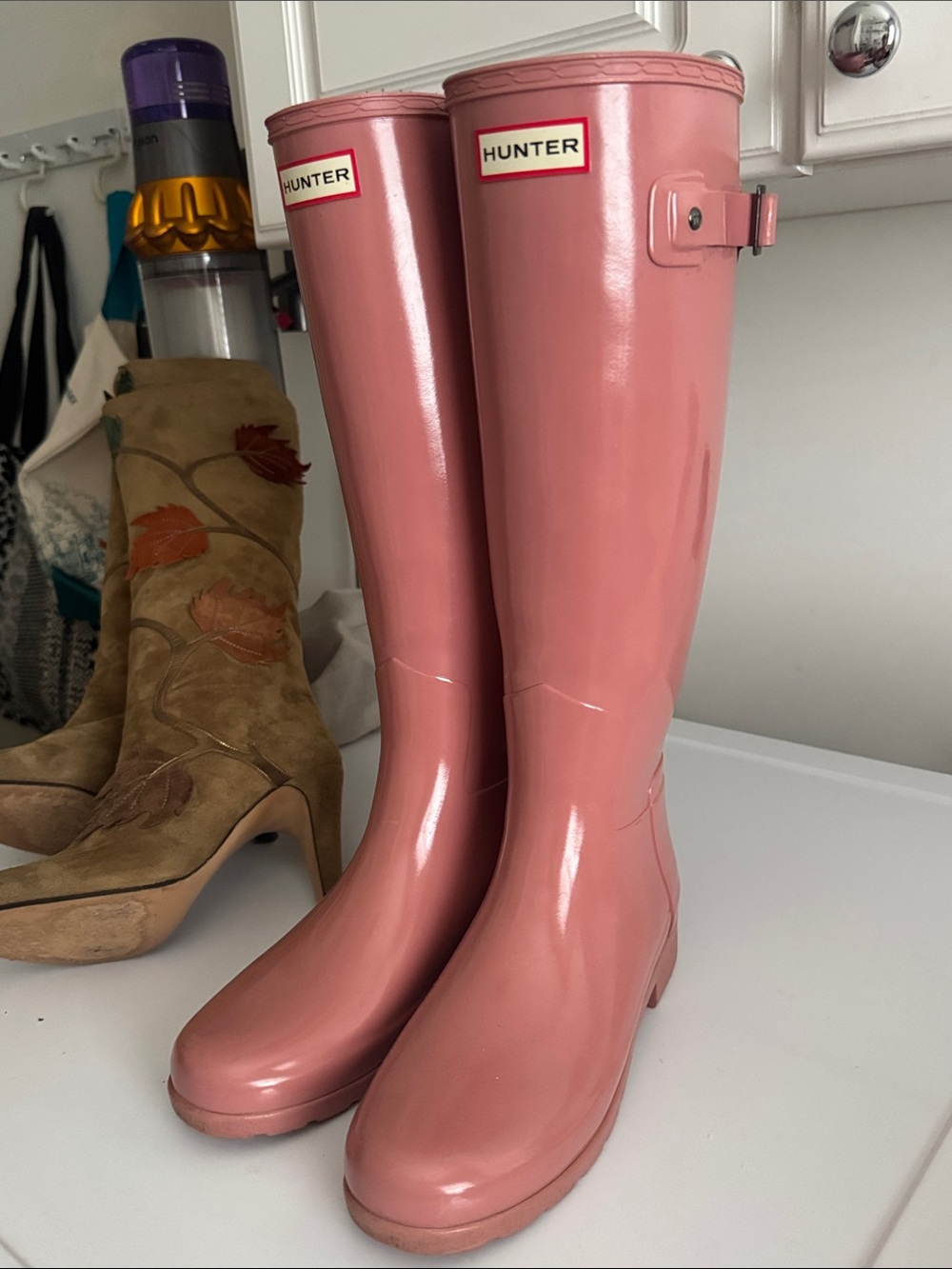 Hunter Tall Glossy Pink Rain Boots size 6